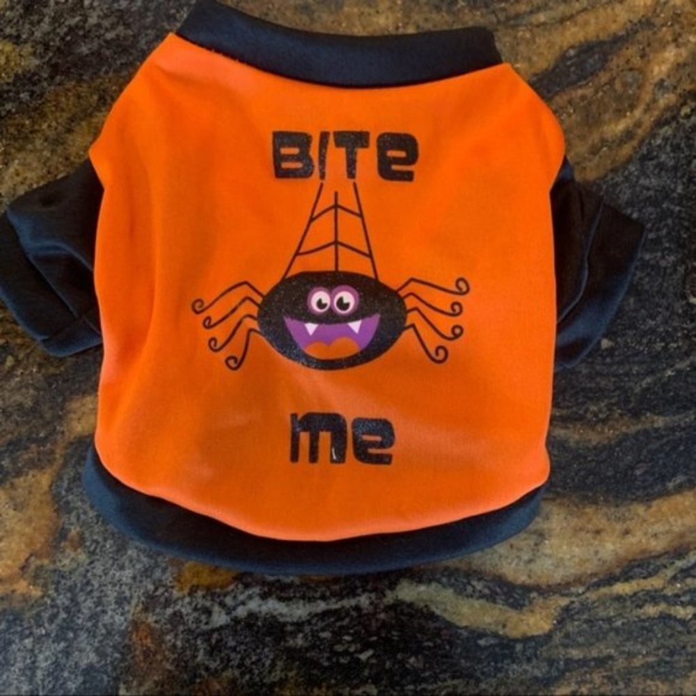 🛍3/$20 DOG Bite me T-shirt